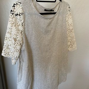 Lace sleeve shirt with pockets